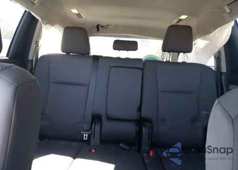 2018 Toyota Highlander Le from USA, damaged, VIN 5TDZARFH4JS040991